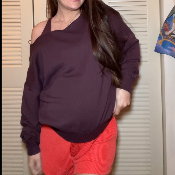Fabletics off the shoulder sweatshirt - Picture 1 of 5